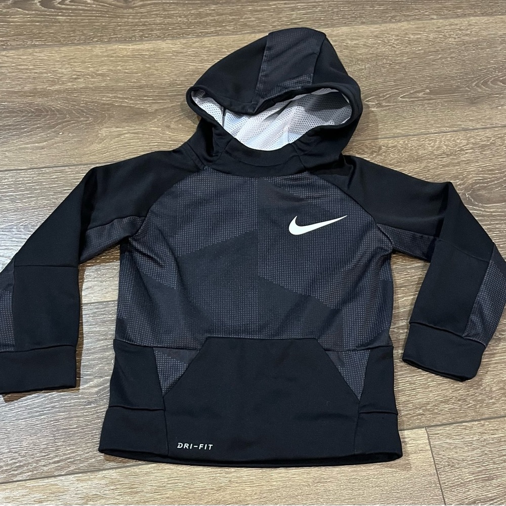 Boys Nike Dri-Fit hoodie Boys size 4/XS Nike hoodie black Nike hoodie